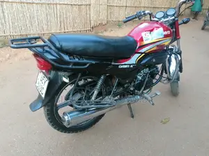 Hero Dash 125 2018 Red