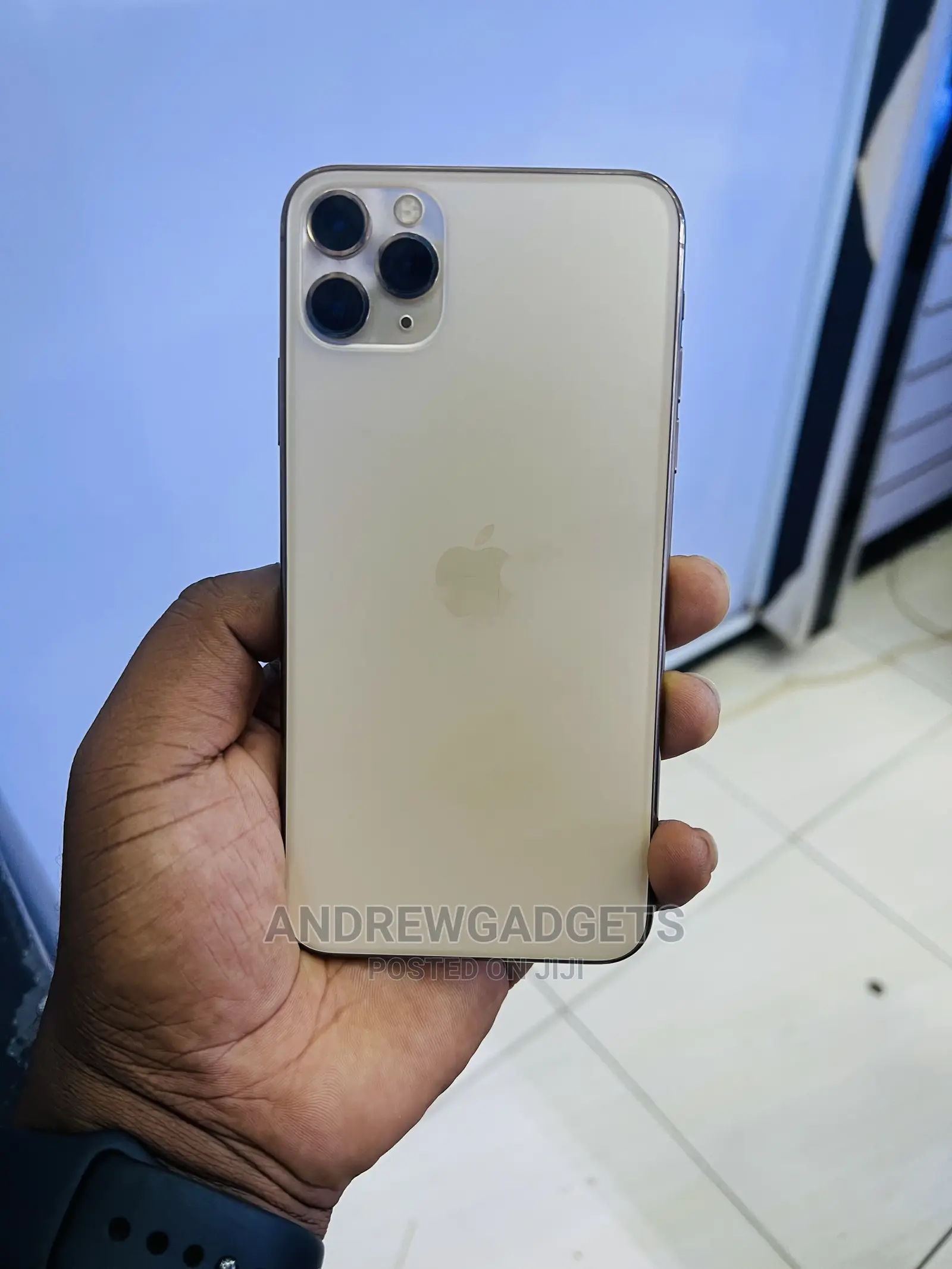 Apple iPhone 11 Pro Max 64 GB Gold