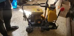 Corus Cutter Machine /Road Trimmer