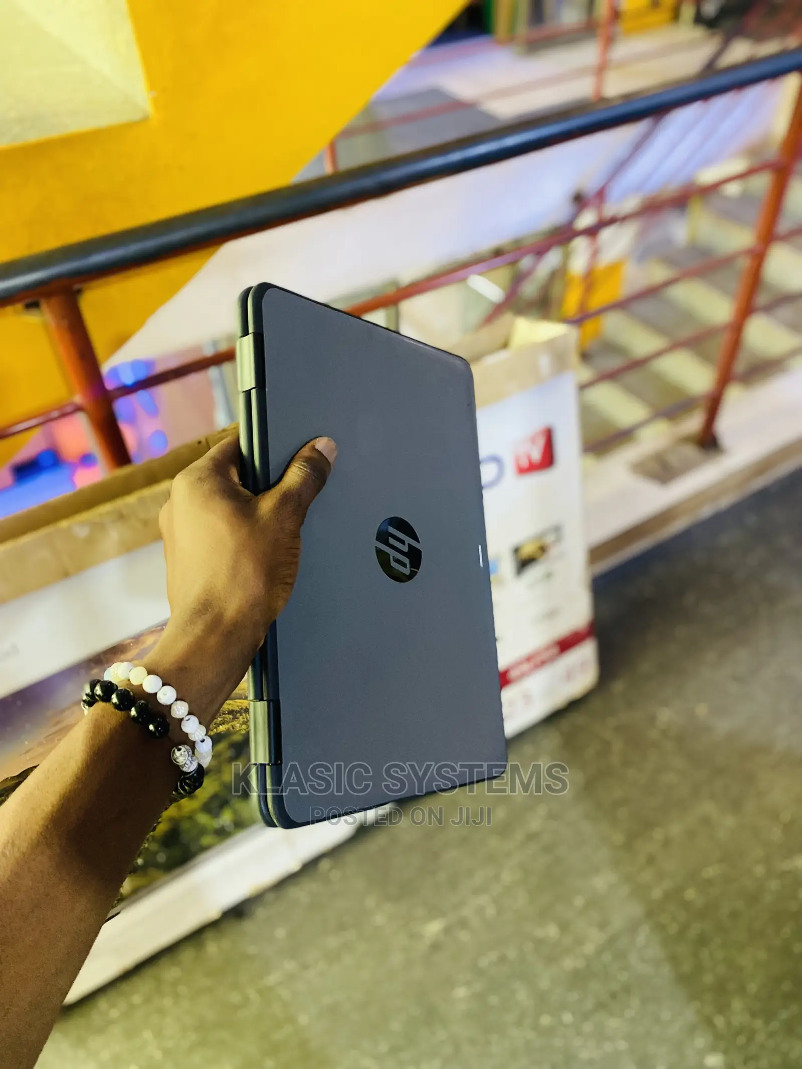 New Laptop HP X360 310 G2 4GB Intel Celeron SSD 128GB