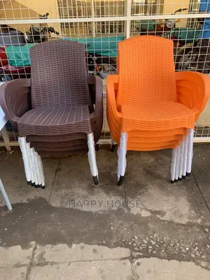 Plastic Chairs With Steel Stands