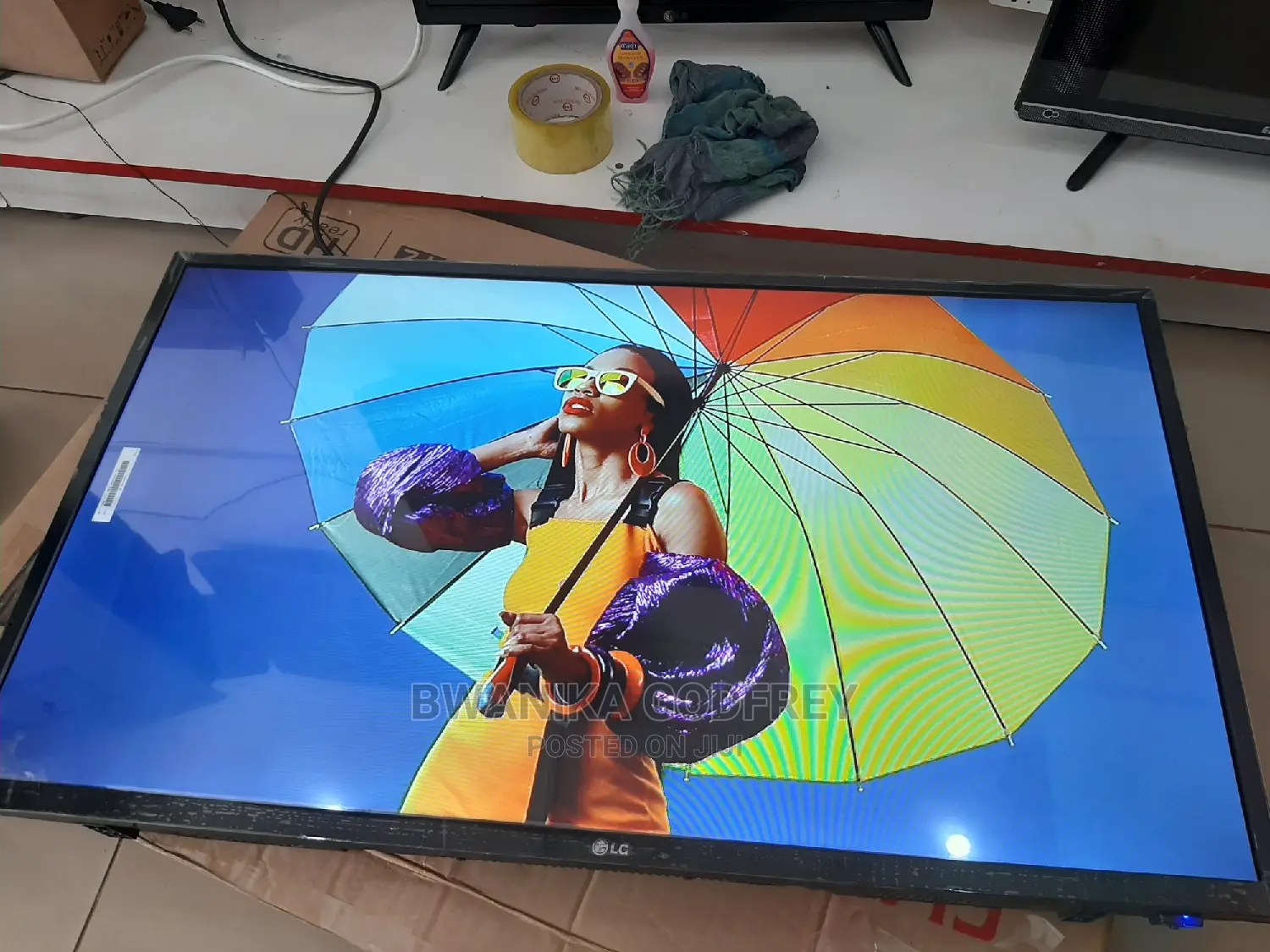 LG 42 Inches Flat Screen Tv