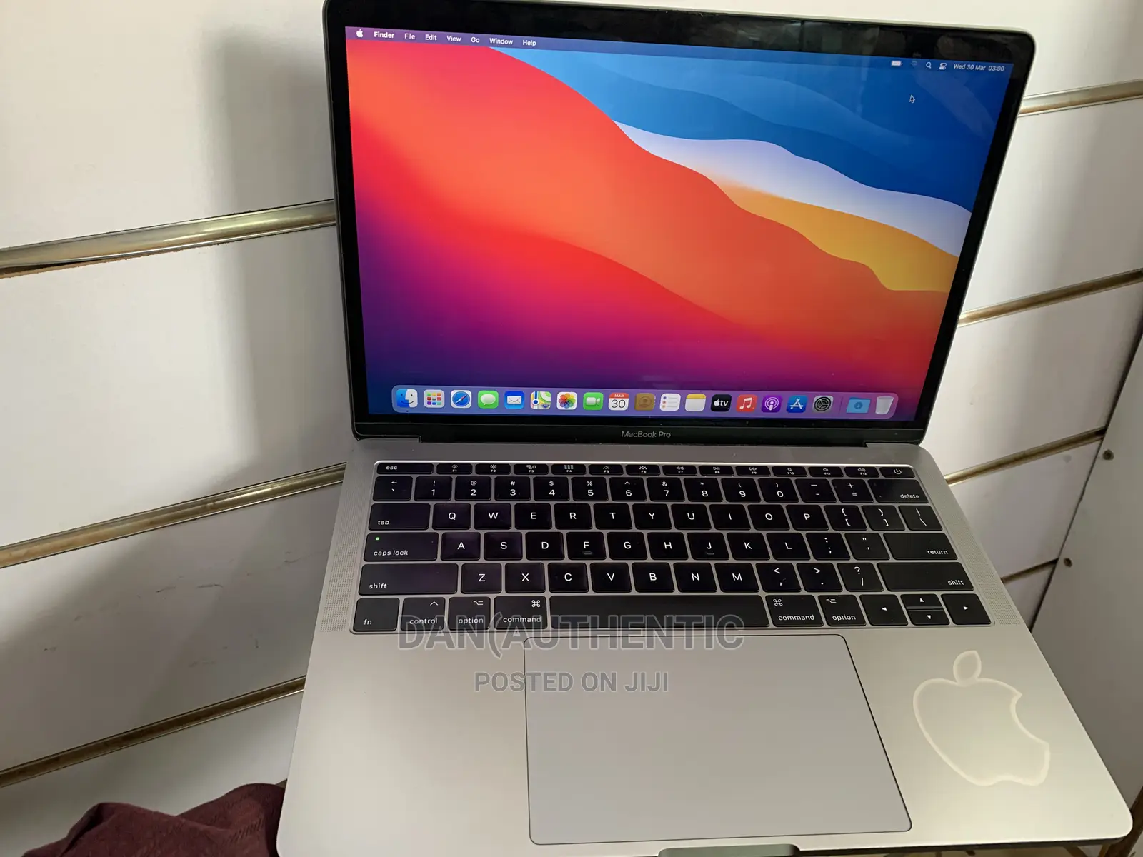 Laptop Apple MacBook Pro 2017 16GB Intel Core I5 SSD 256GB