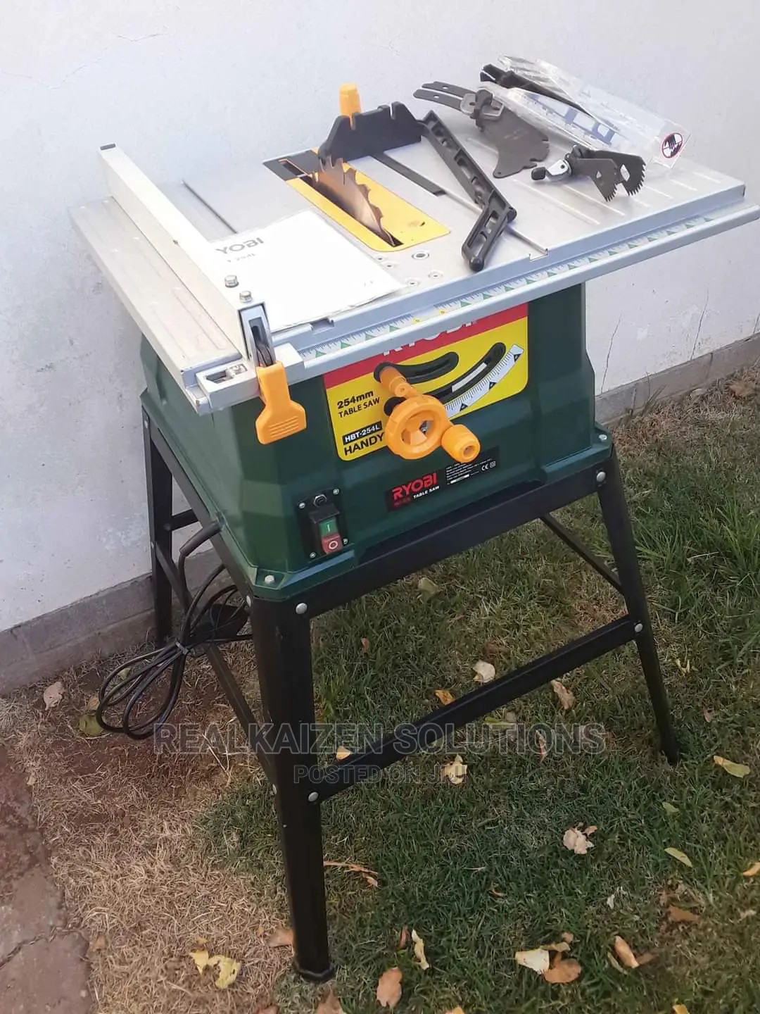 RYOBI 245mm Handyline Table Saw 1800W