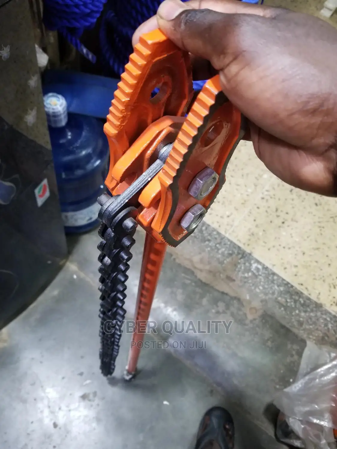 Chain Spanners All Size