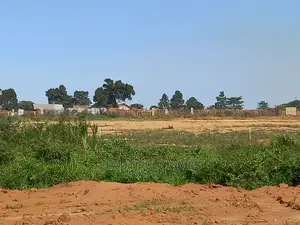 Kigo Gold Estate Near Kampala on Sell