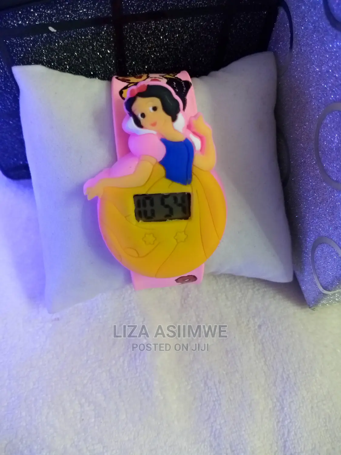 Kids Watches Available (Snow White)