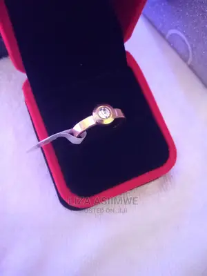 Engagement Rings Available With the Ring Box It's Self