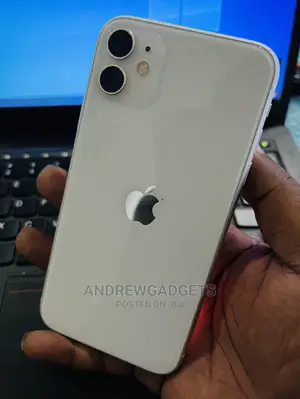 Apple iPhone 11 64 GB Silver