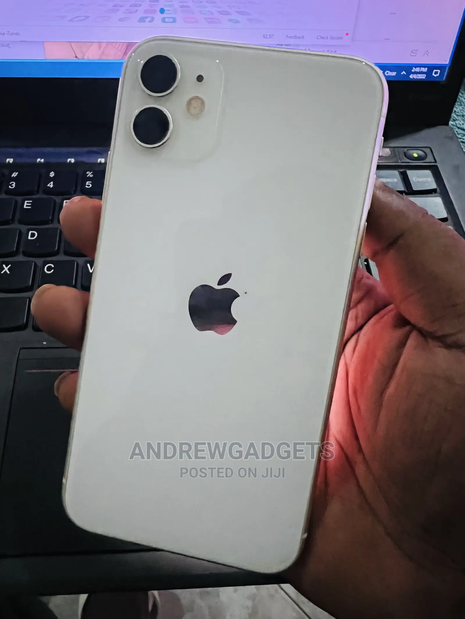 Apple iPhone 11 64 GB Silver