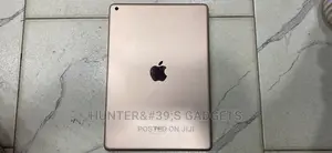 Apple iPad 10.2 (2020) 16 GB White