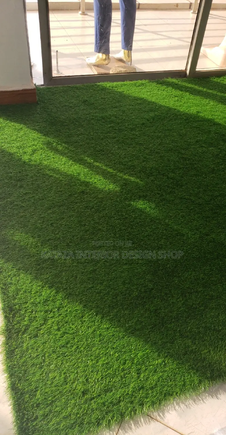 Very Green Grass Balcony Carpet