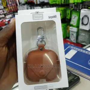 Earbuds Case 3