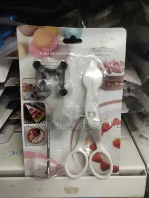 Cake Decorating Set