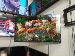 Saachi Tv Ac/Dc 32 Inches