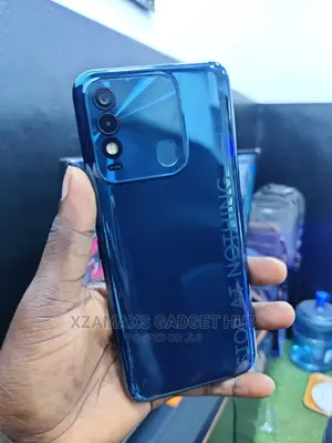 Tecno Spark 8 64 GB Blue