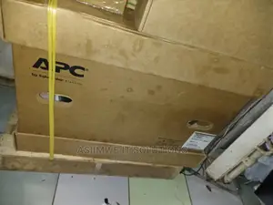 APC Smart UPS 3000va