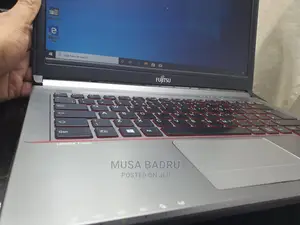 Laptop Fujitsu Lifebook E746 8GB Intel Core I5 SSD 256GB