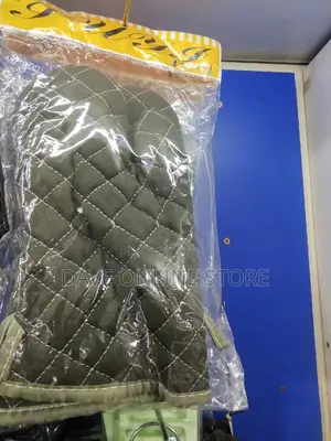 Safety Gloves/ Oven Gloves