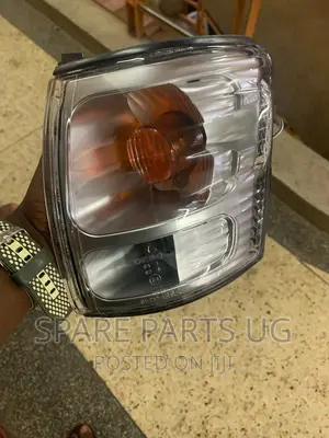 Hilux LN167 Corner Lamp 2001 - 2003