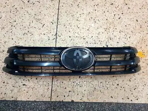 Hilux Revo 2016 - 2018 Grille