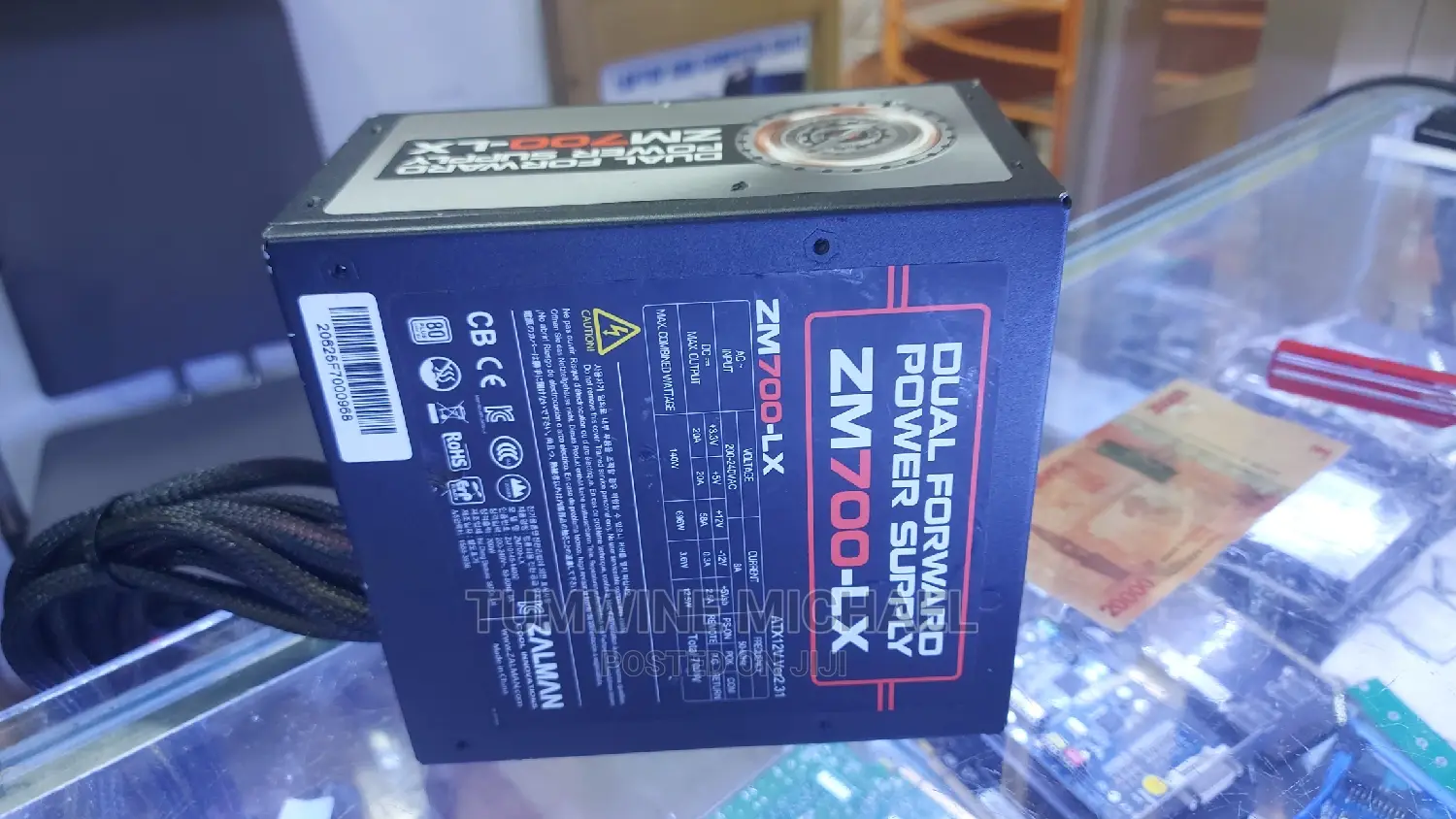 Power Supply 700 Watts