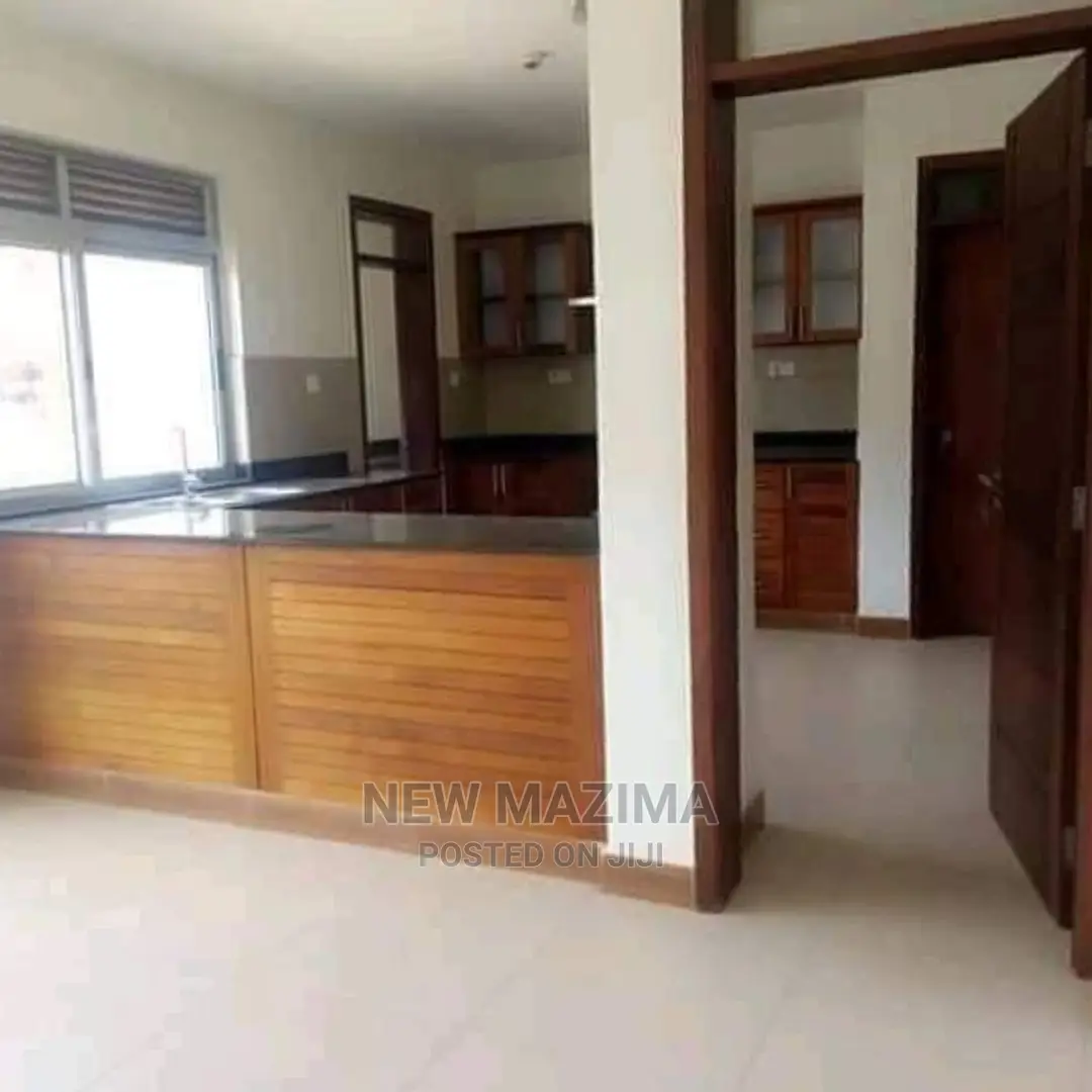 4bdrm Condo in Bugolobi, Division a for Sale