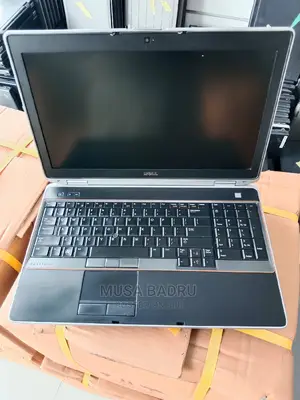 Laptop Dell Latitude E6520 4GB Intel Core I5 HDD 500GB