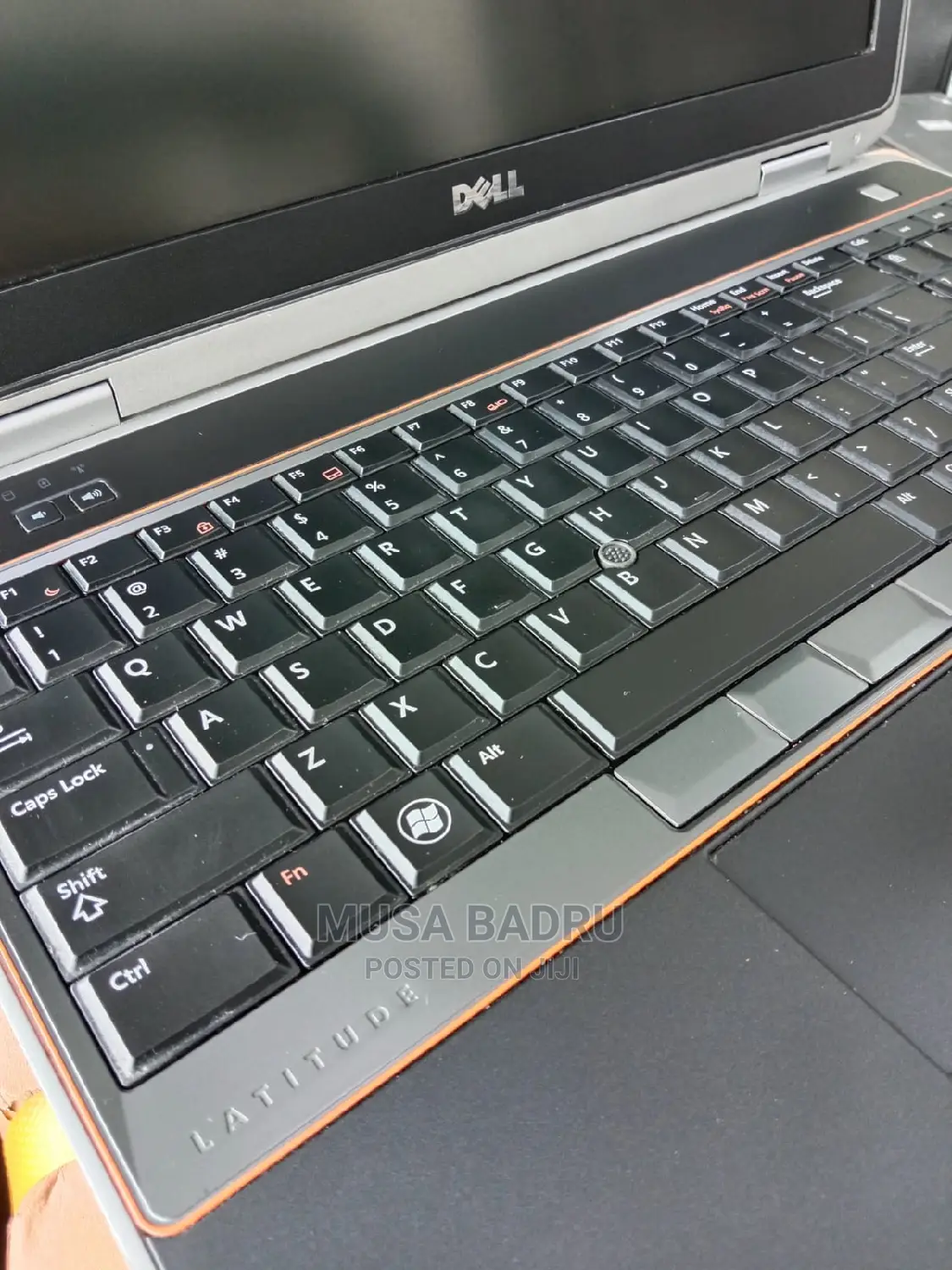 Laptop Dell Latitude E6520 4GB Intel Core I5 HDD 500GB