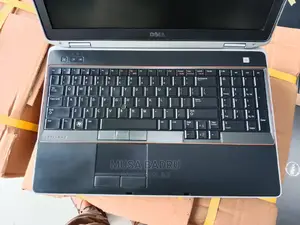 Laptop Dell Latitude E6520 4GB Intel Core I5 HDD 500GB