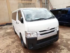 Toyota Hiace 2014 White