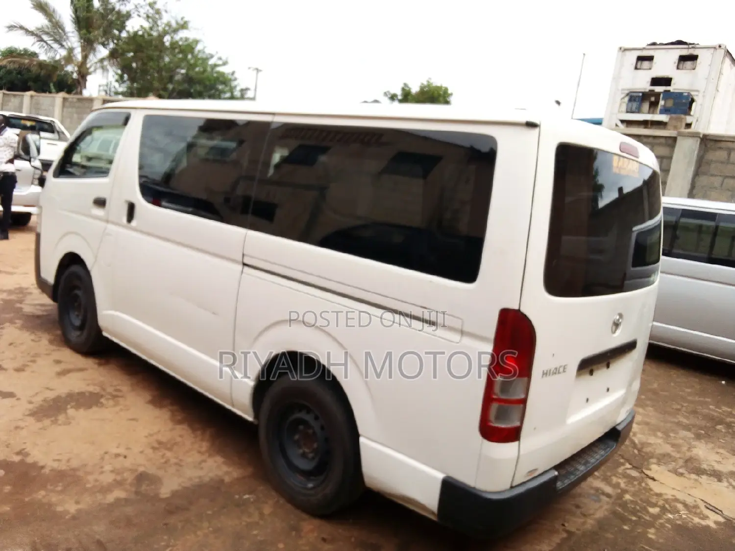 Toyota Hiace 2014 White