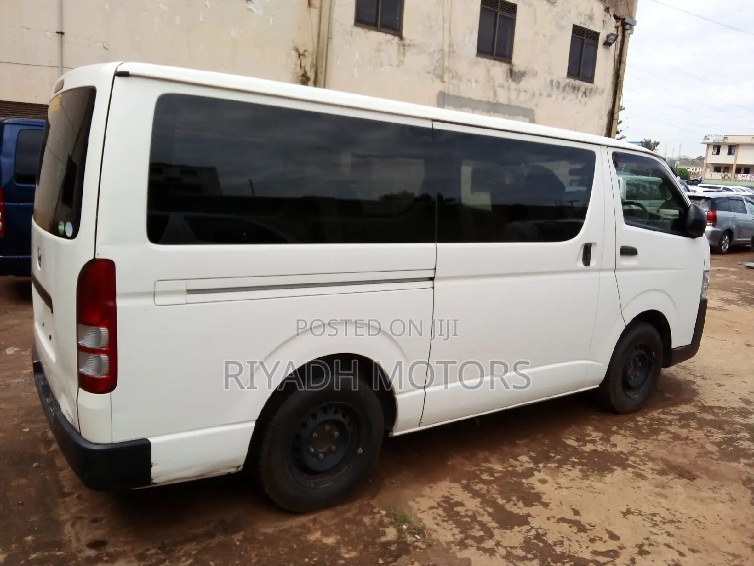 Toyota Hiace 2014 White