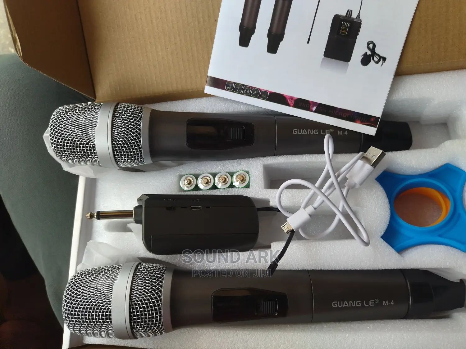 Professional Universal Microphone/Dynamic Microphone
