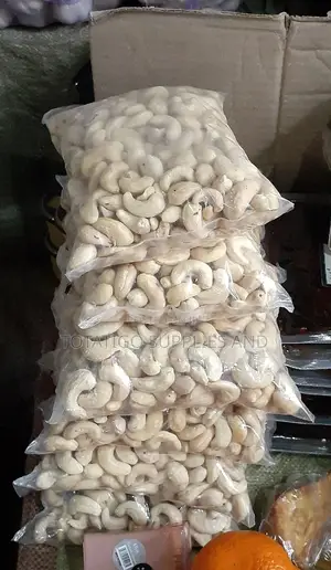 Unroasted Cashew Nuts-1kg