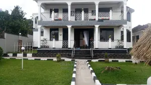 Furnished 4bdrm Duplex in Kololo Property, Central Division for Rent