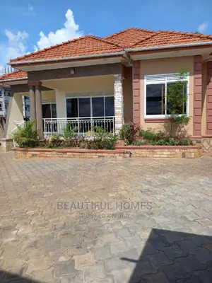 Furnished 4bdrm Bungalow in Kira Tarmacked for Sale