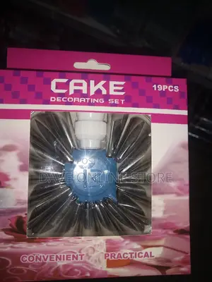 19 Pieces Cake Decorating Set