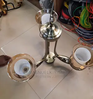 3arms Chandeliers