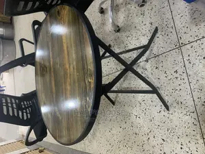 Foldable Round Table
