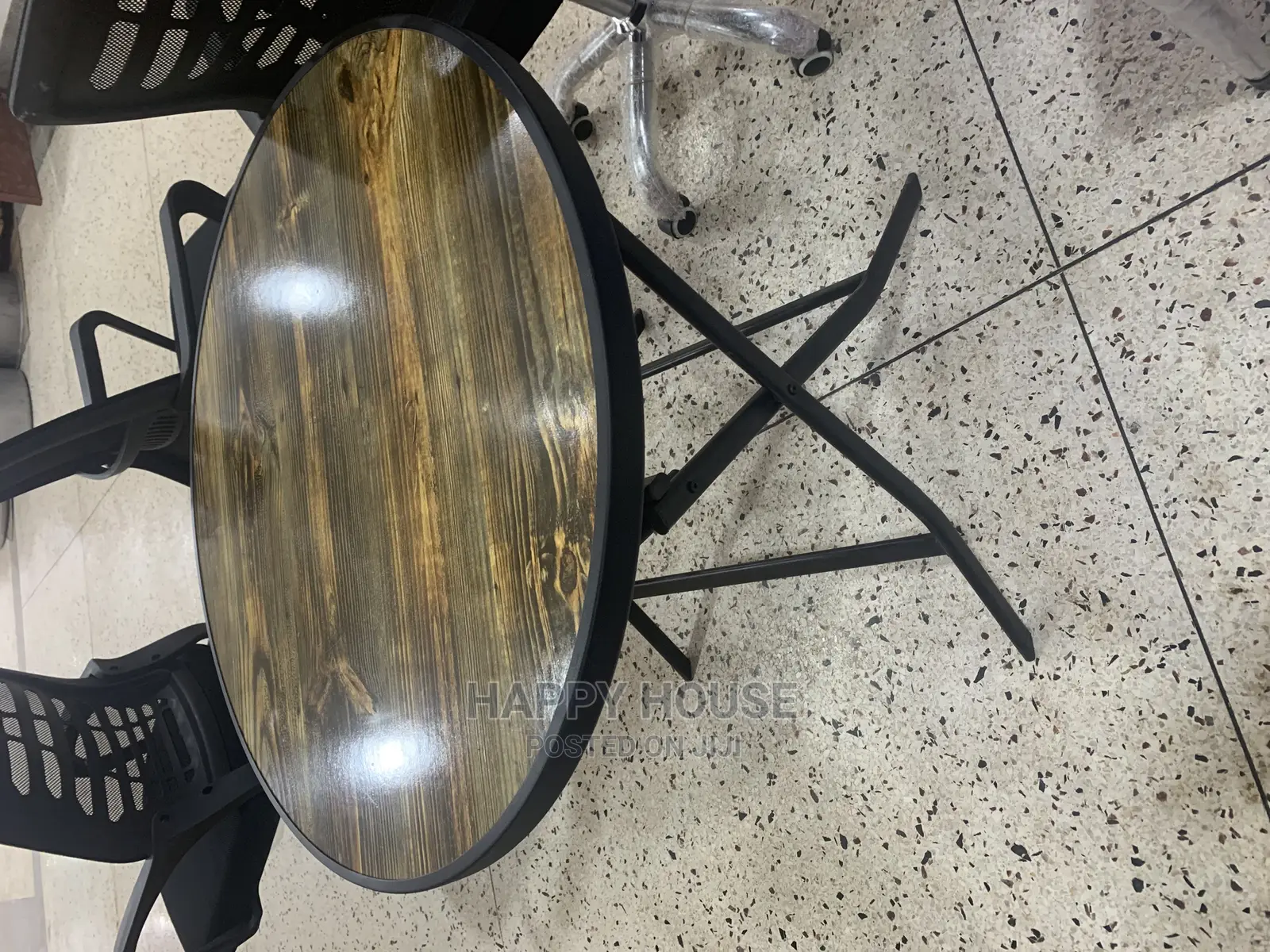 Foldable Round Table