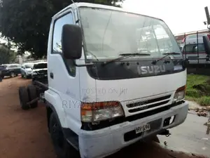 Isuzu Juston 1999