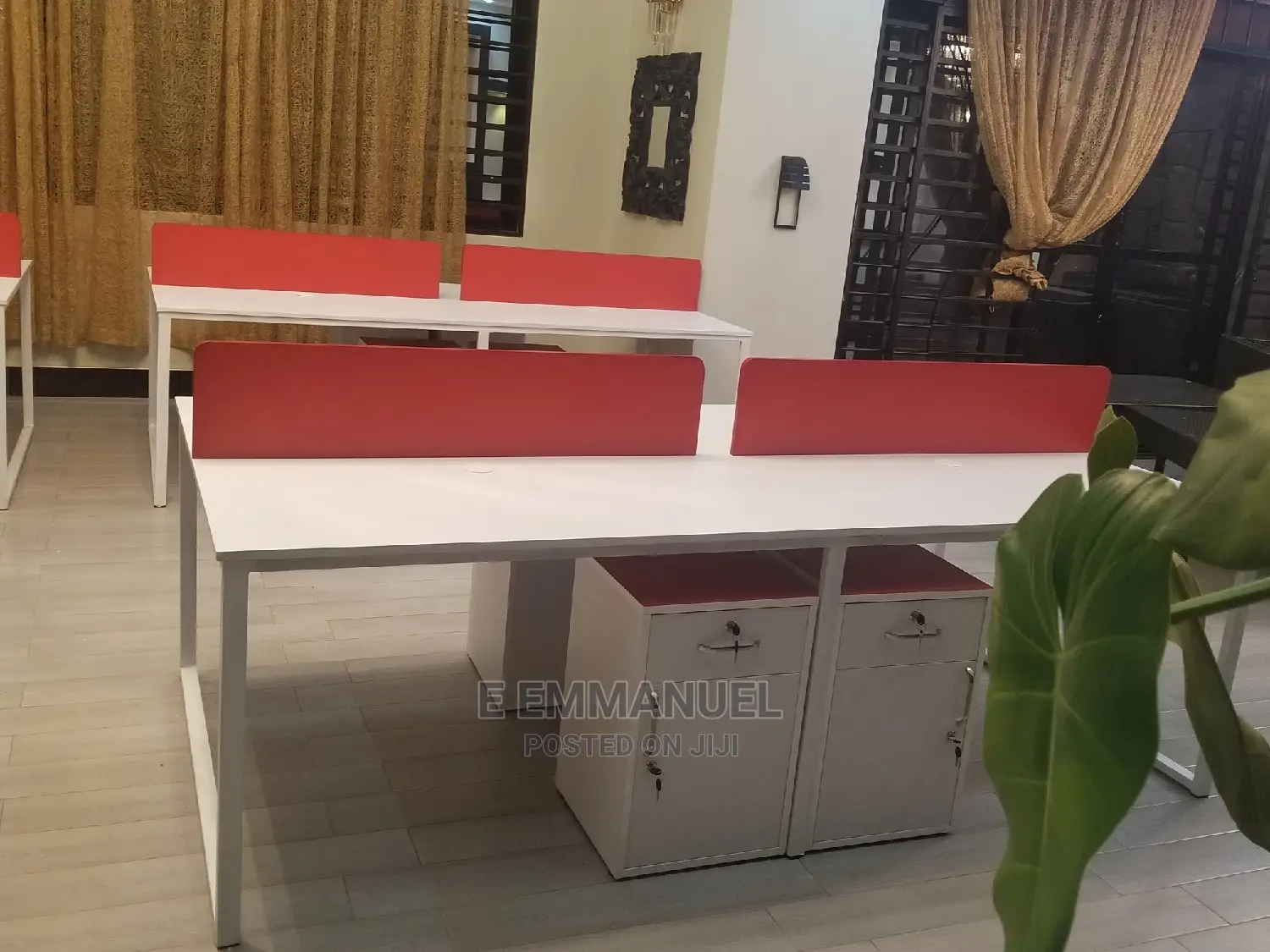 Office Workstations / Staff Desks