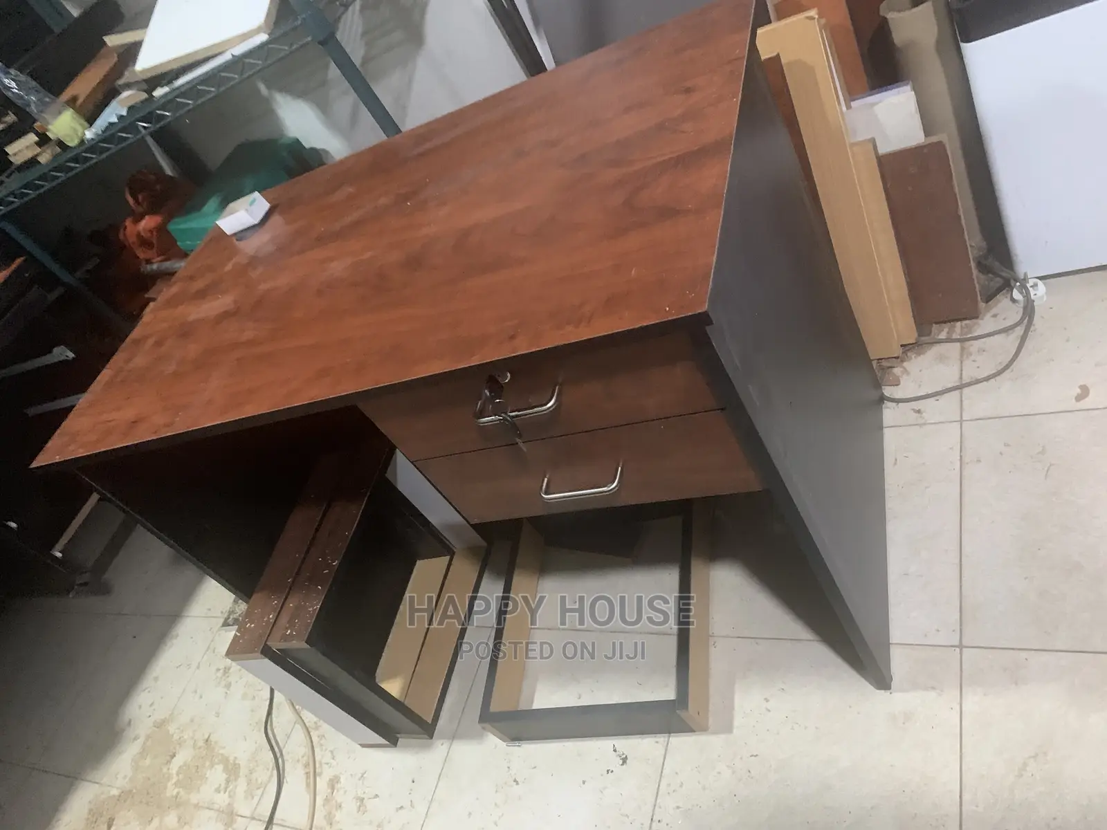 Office Desk (1mtr)