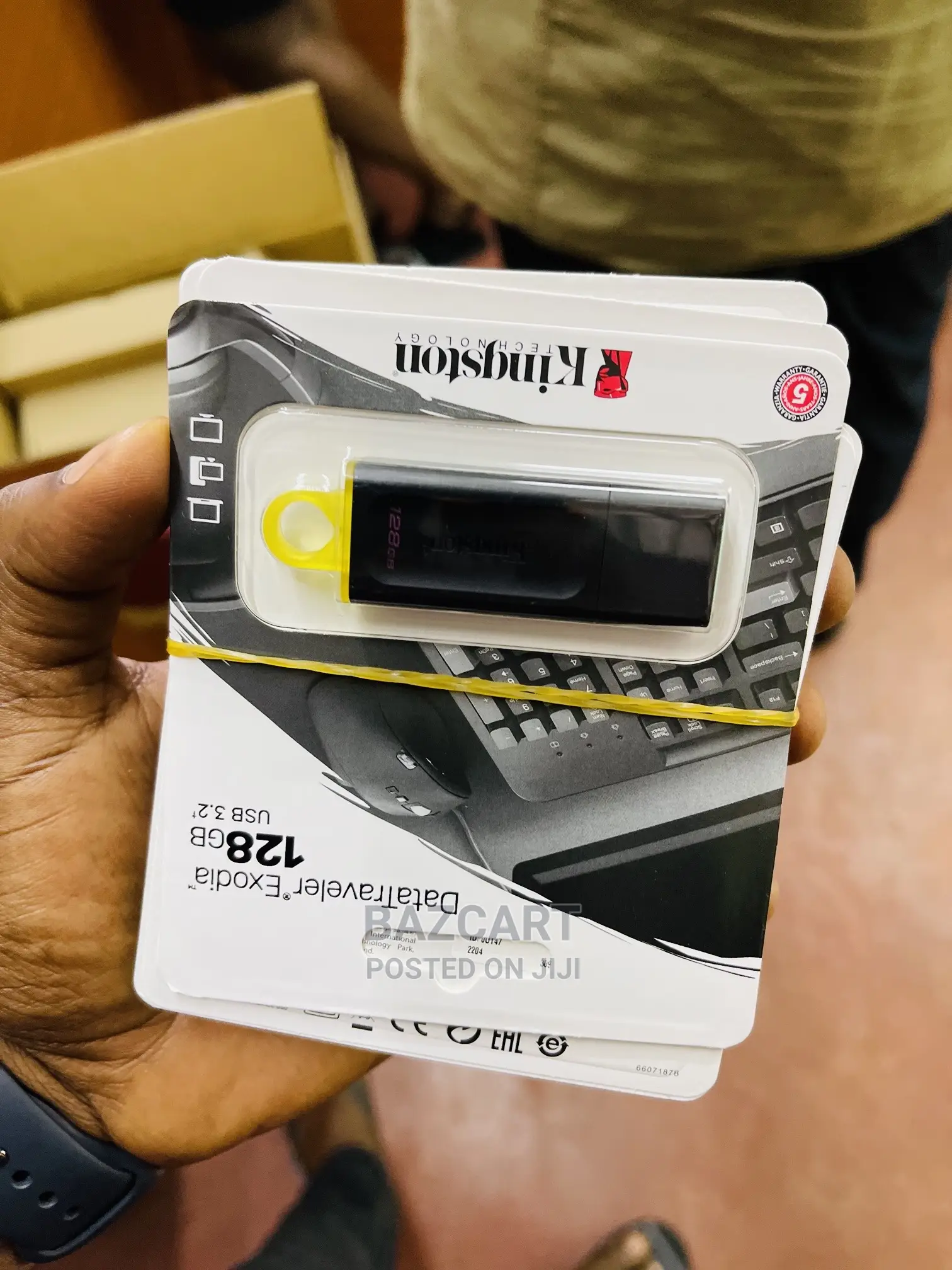 Kingston 128gb 100mb/S Memory Card With SD Adapter