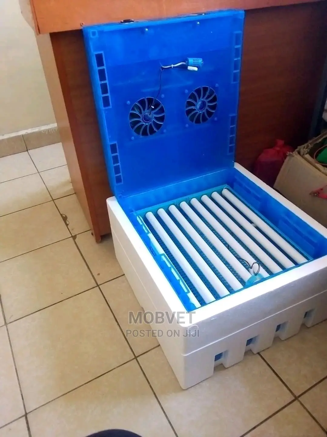 64 Incubator Capacity