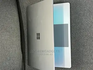 New Laptop Microsoft Surface Laptop 8GB Intel Core I5 SSD 256GB