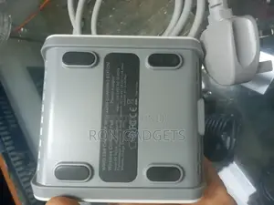 BUDI Wireless Charger With 3usbs