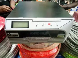 Lento UPS Inverters