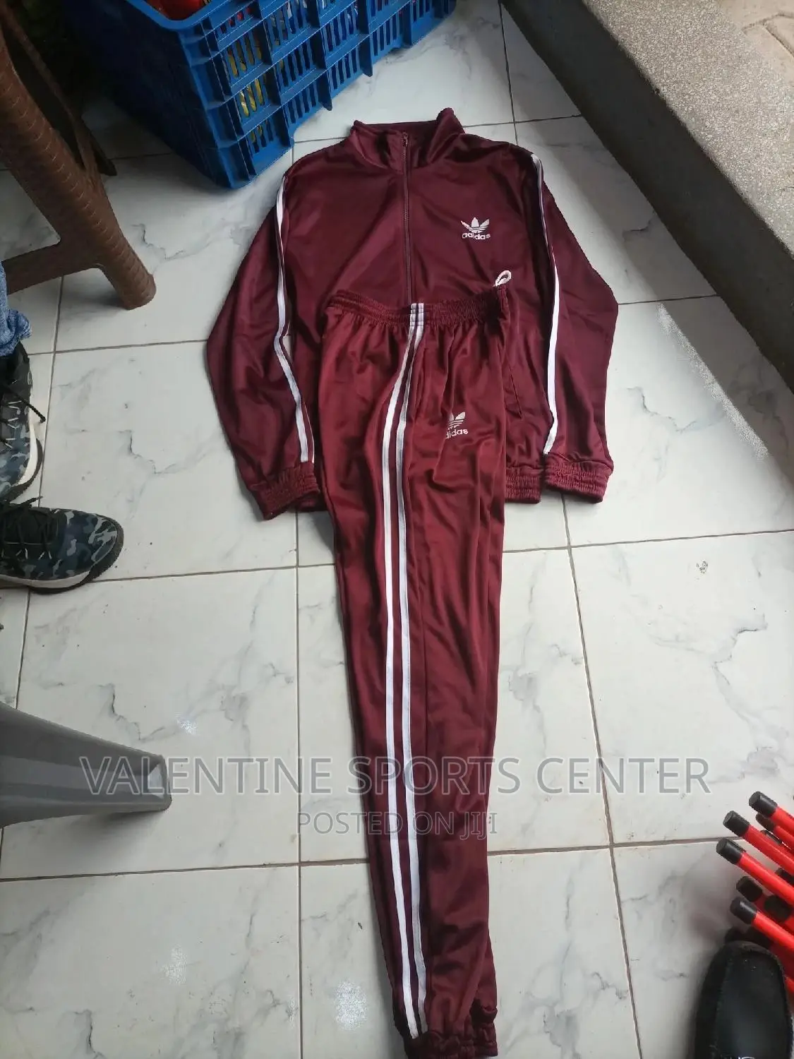 Track Suit Adidas Original Material